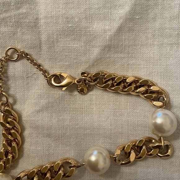 Ann Taylor Gold Chain Necklace with Pearls - Picture 2 of 3